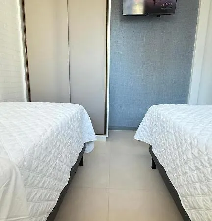 Apartamento Class Meireles - 2 Camas De Solteiro